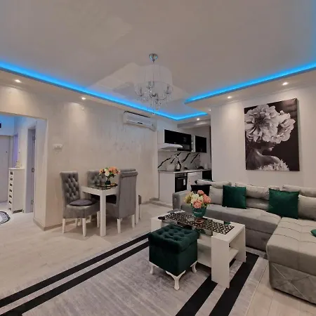 Apartment At Mirror