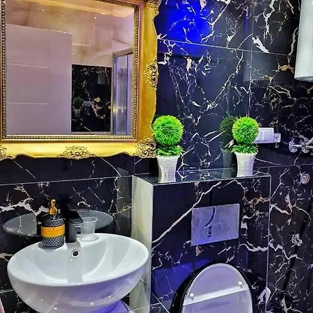 Apartment At Mirror